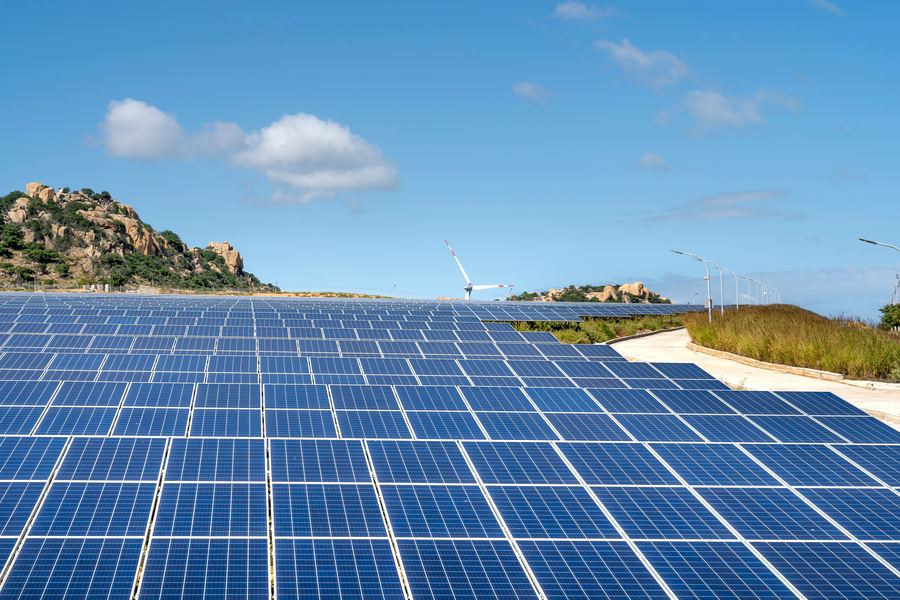 Quelle est la production quotidienne d'un panneau solaire en Suisse ?